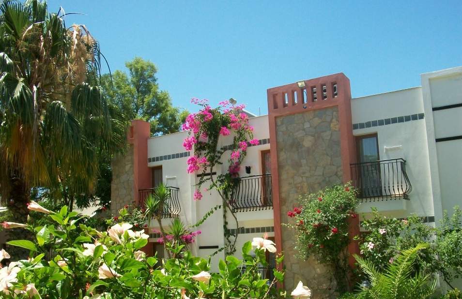 Kriss Otel 奥塔肯特 外观 照片
